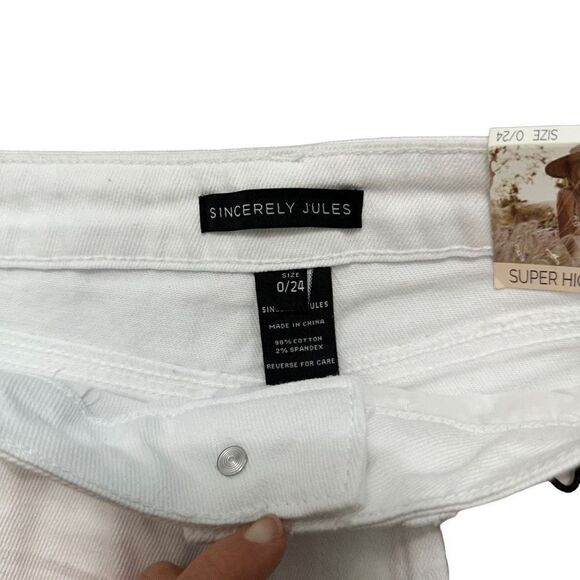 NWT Sincerely Jules white super high waisted shorts size 0/24 - Picture 2 of 4
